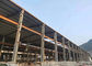 構造スチールの木造家屋を造るプレハブの鉄骨構造の工場倉庫