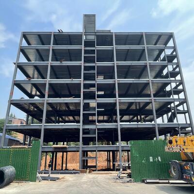 多階建てのモダンなプレハブ鉄骨構造ホテル