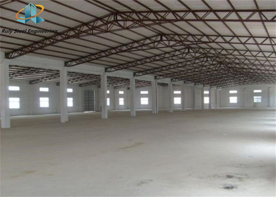 4000 Sq M 断熱サンドイッチパネルを備えた鉄筋構造倉庫