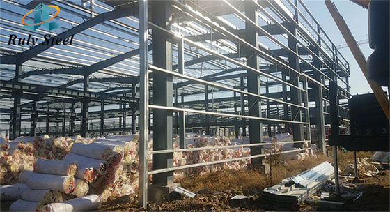 4000 Sq M 断熱サンドイッチパネルを備えた鉄筋構造倉庫