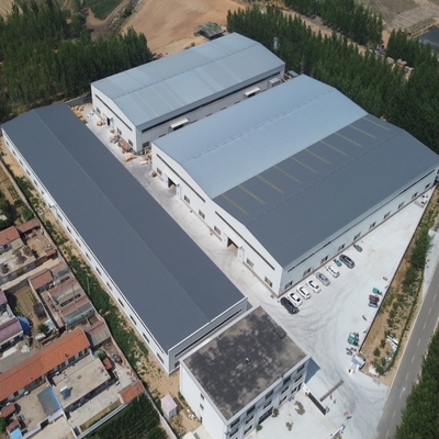 クレーン付きプレハブ鉄骨構造ワークショップ（産業用建物向け）