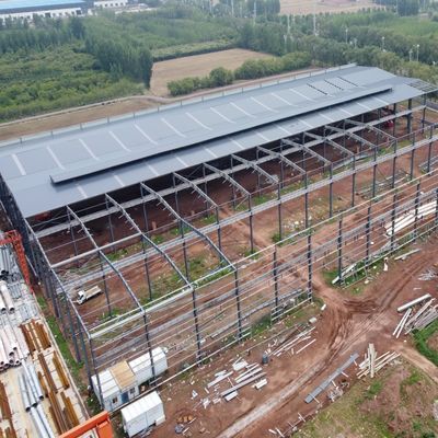 Q235B/Q355B鋼を使用したセメント工場保管用の頑丈なプレハブ鋼構造倉庫
