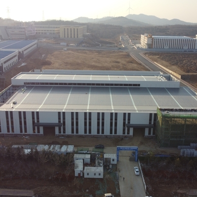 大規模空間ワークショップ向けプレハブ鋼構造建物