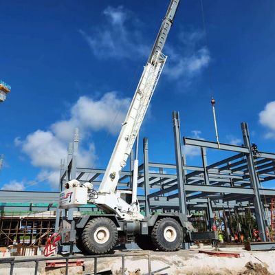 モダンデザイン プリファブリック 鉄鋼構造 ホテルビル 多階建て 鉄鋼ビル 供給