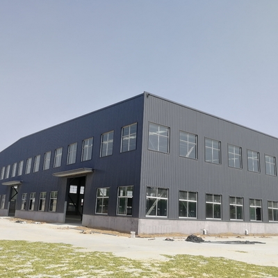 EPSサンドイッチパネル付きプレハブ鉄骨造工業用建物