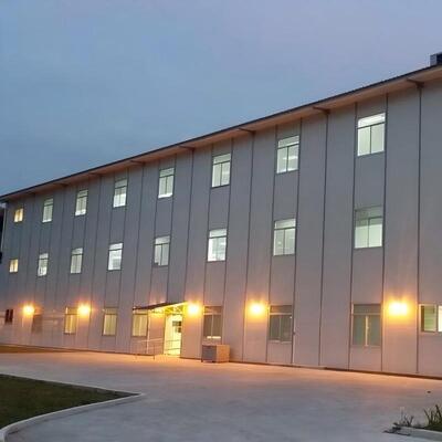 多階建ての高層 ファッションデザイン プリファブリック 鋼鉄構造 オフィスビル