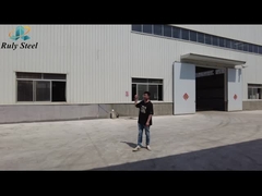 プレハブの鉄骨構造の倉庫